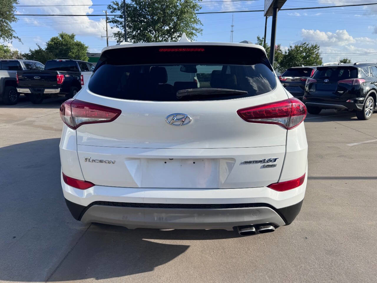 Used 2017 Hyundai Tucson Limited w/ Cargo Package AWD/4WD image 12