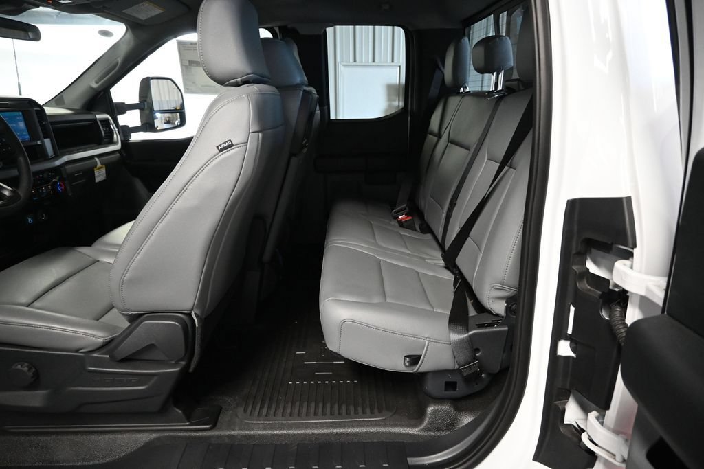 New 2025 Ford F450 XL w/ XL Chrome Package AWD/4WD image 20