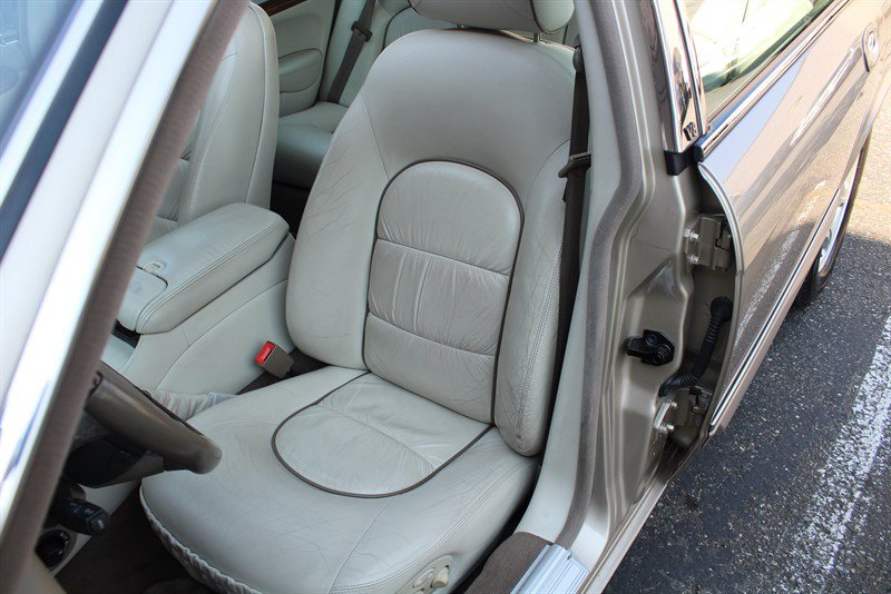 Used 2001 Jaguar XJ RWD image 21