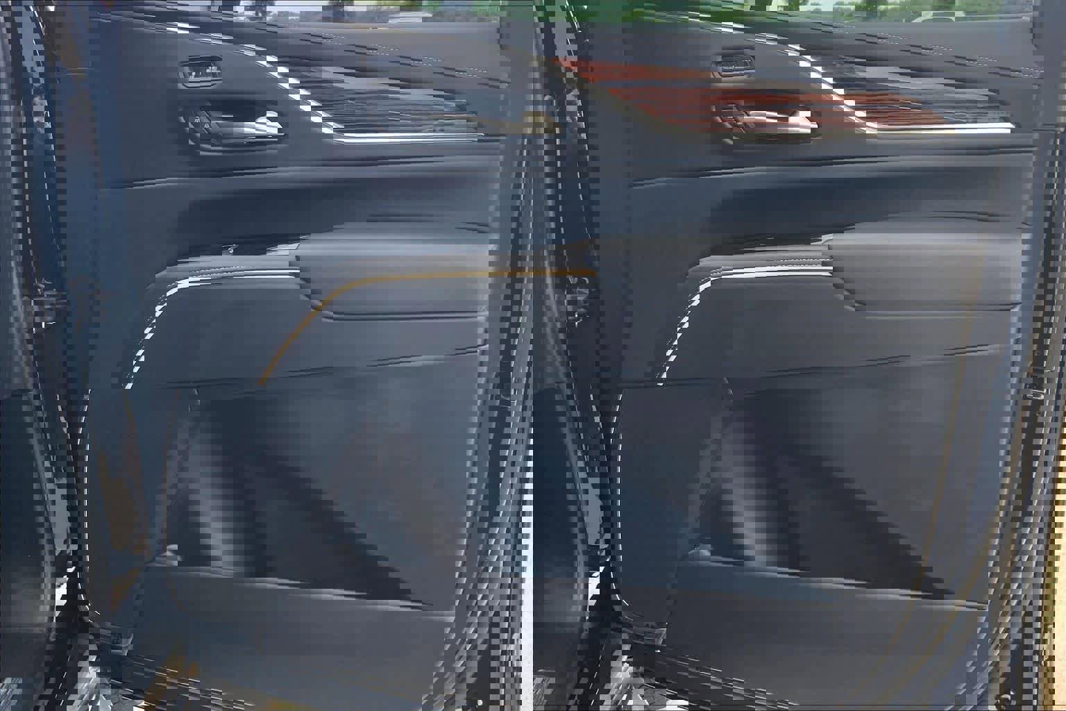 Used 2024 Cadillac Escalade Premium Luxury RWD image 20