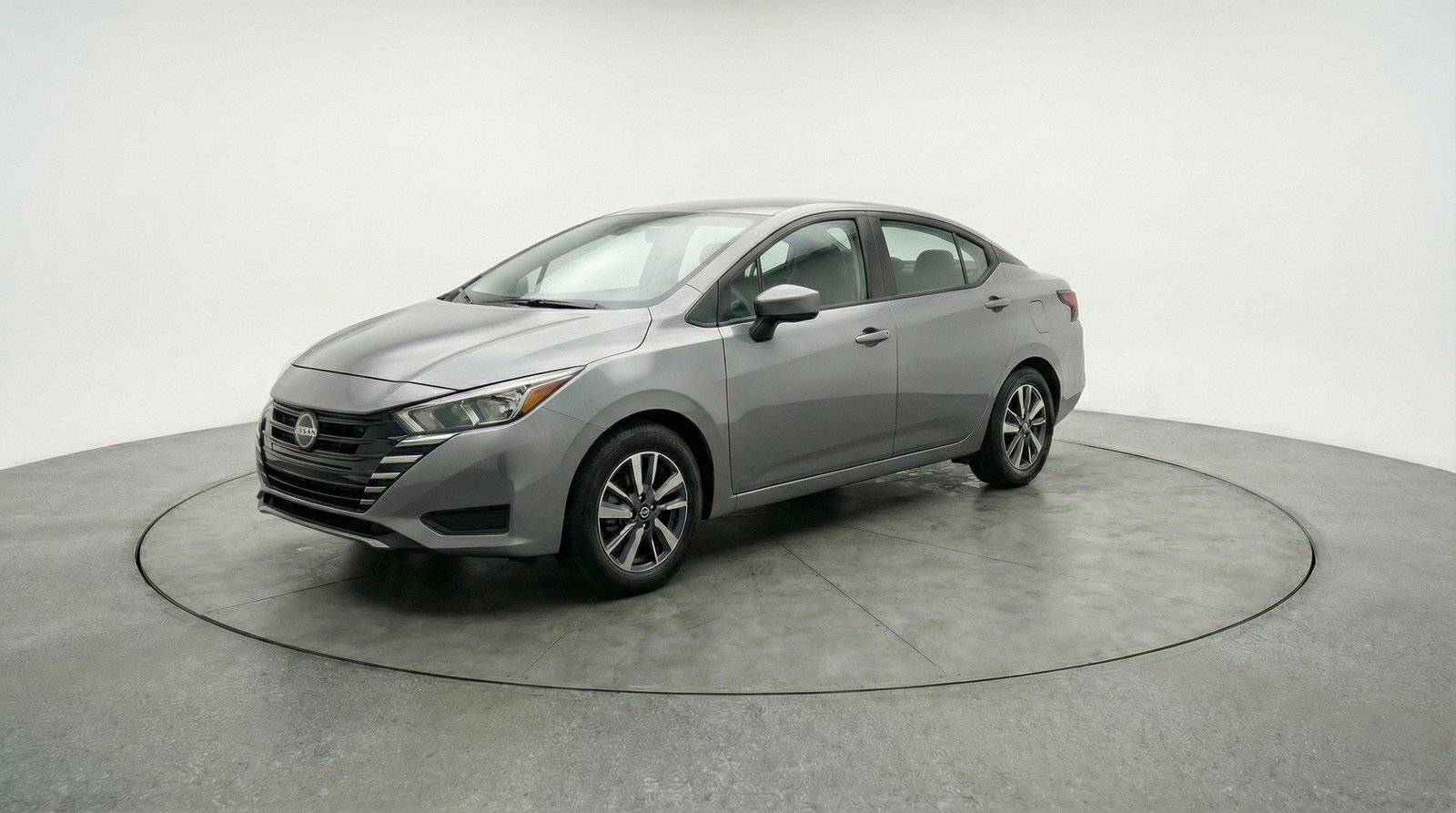 Used 2025 Nissan Versa SV FWD image 2