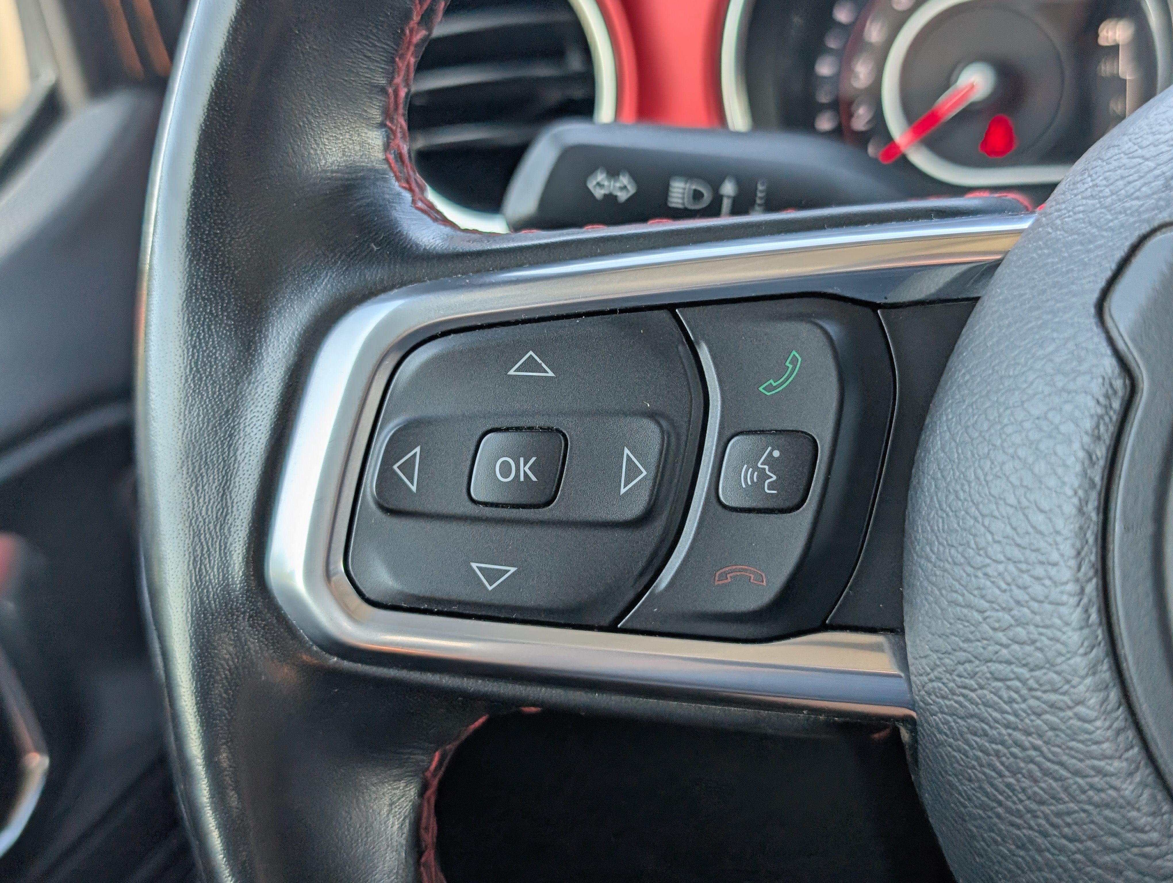 Used 2021 Jeep Gladiator Rubicon AWD/4WD image 25
