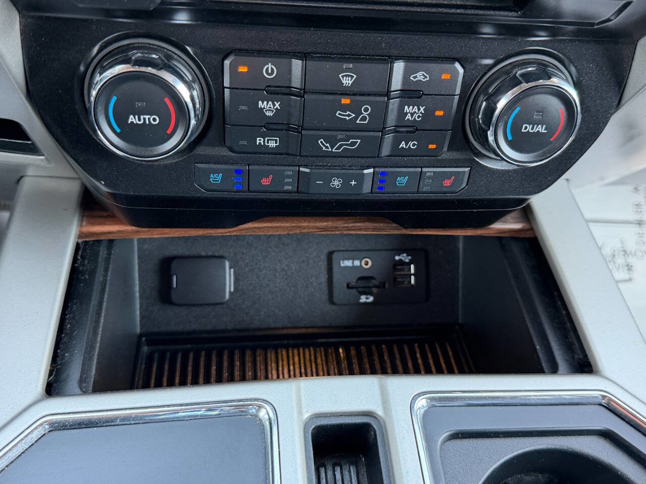 Used 2015 Ford F150 Lariat AWD/4WD image 35