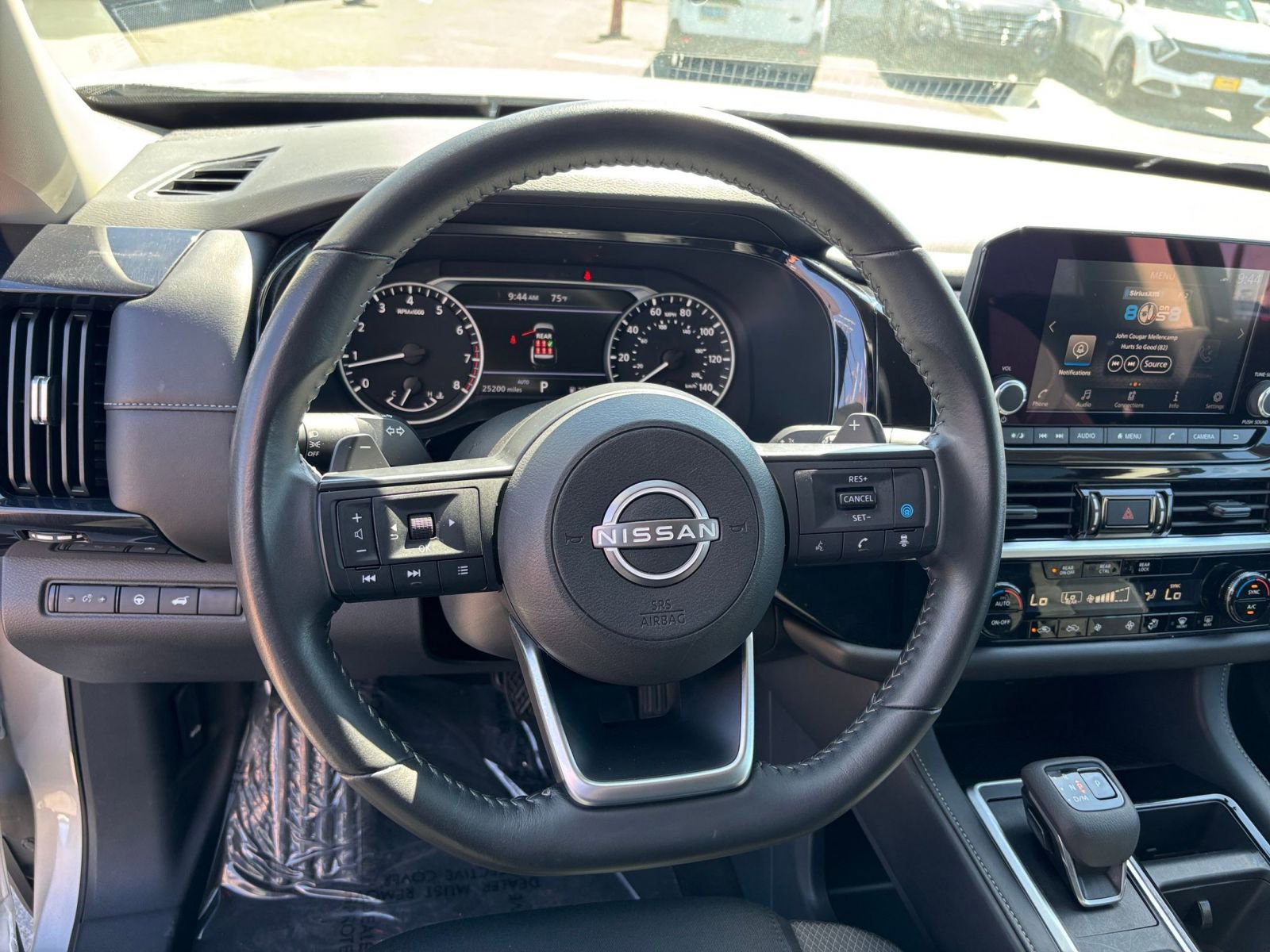 Used 2025 Nissan Pathfinder SV AWD/4WD image 30