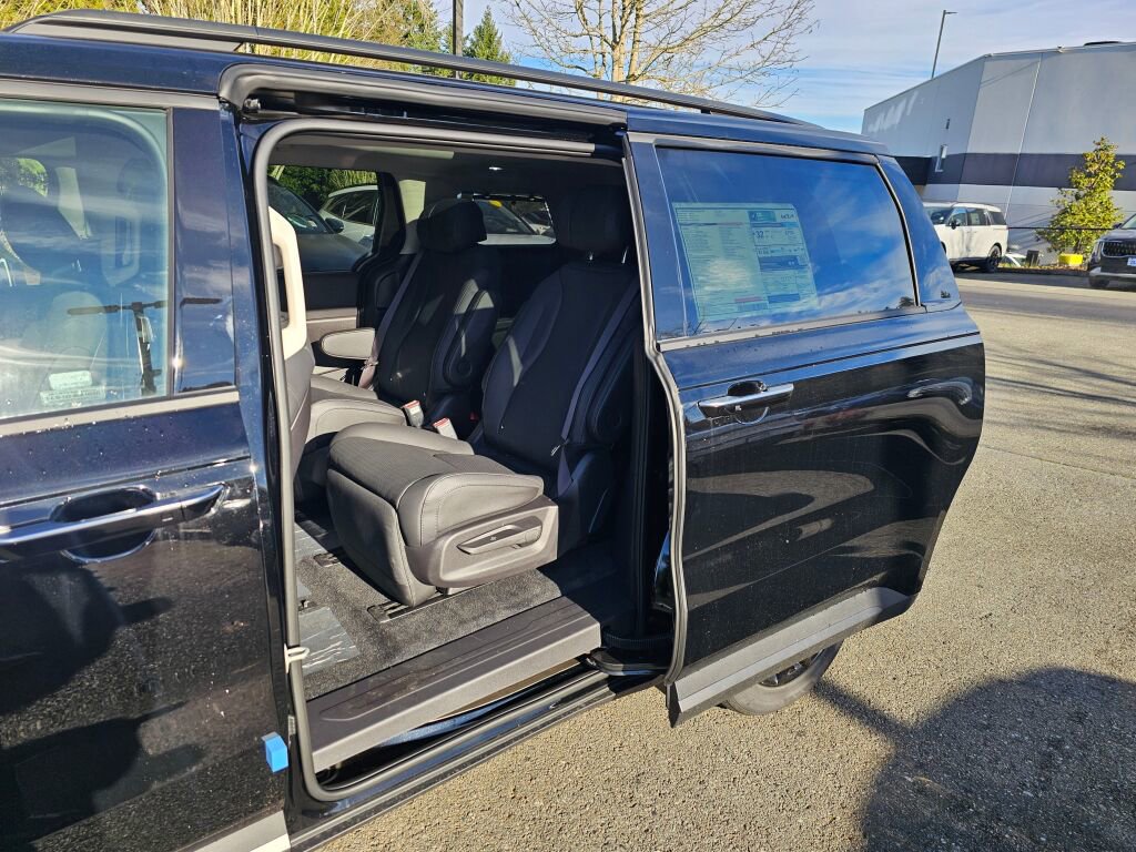 New 2026 Kia Carnival SX Prestige image 23