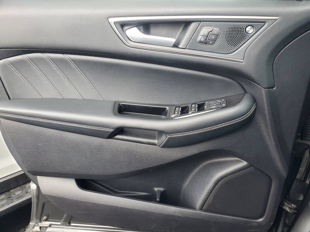 Used 2019 Ford Edge ST w/ Equipment Group 401A AWD/4WD image 12