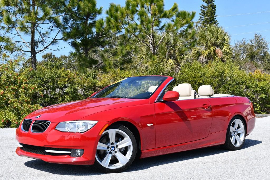 Used 2011 BMW 328i Convertible image 22