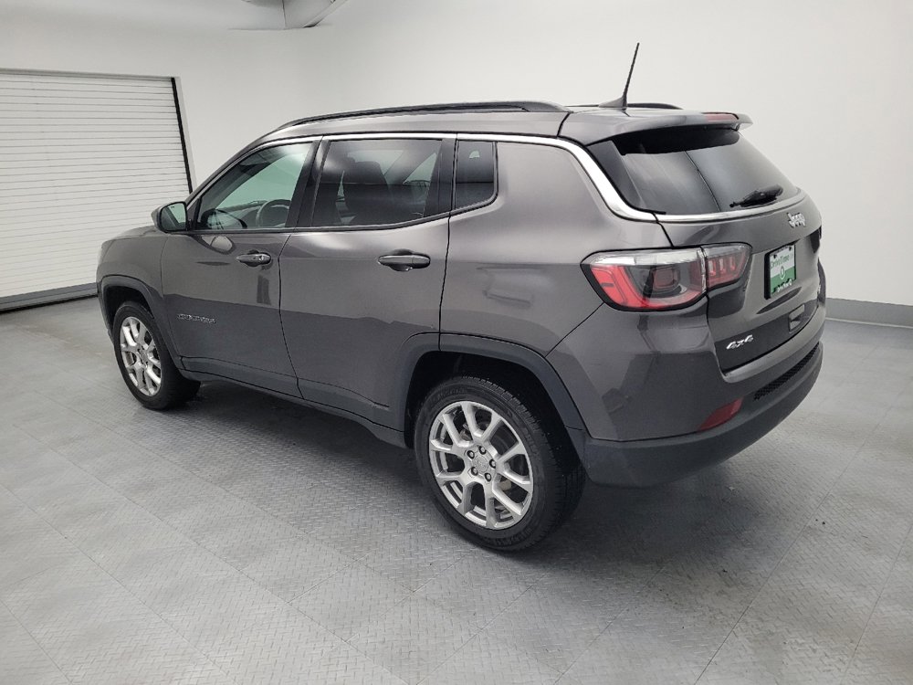 Used 2022 Jeep Compass Latitude w/ Sun and Sound Group AWD/4WD image 3