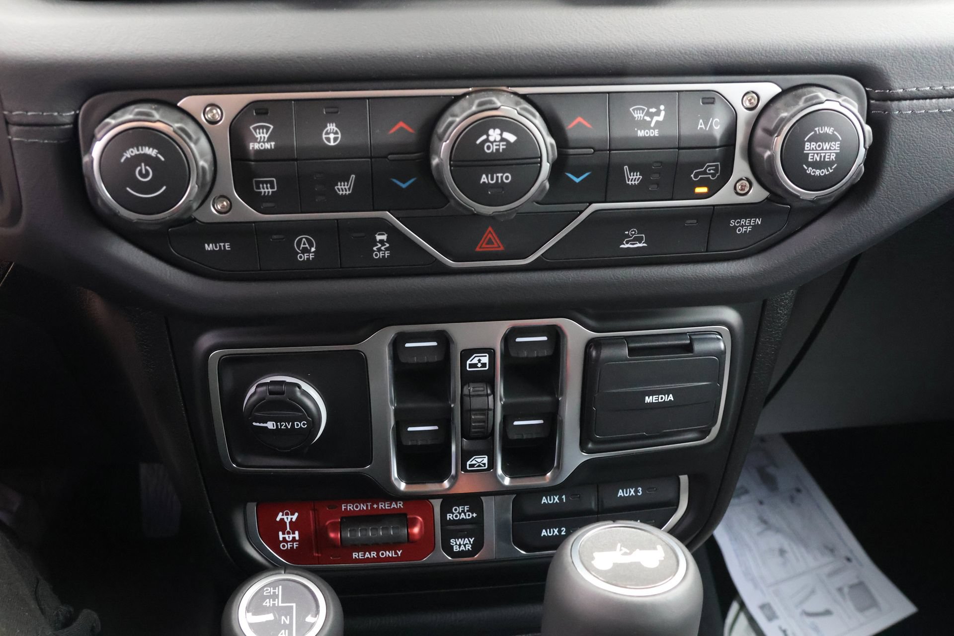 New 2026 Jeep Wrangler Unlimited Rubicon AWD/4WD image 17