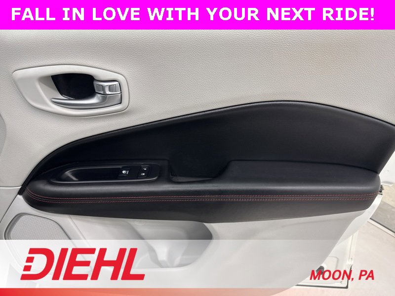 Certified 2018 Jeep Compass Limited w/ Navigation Group image 15