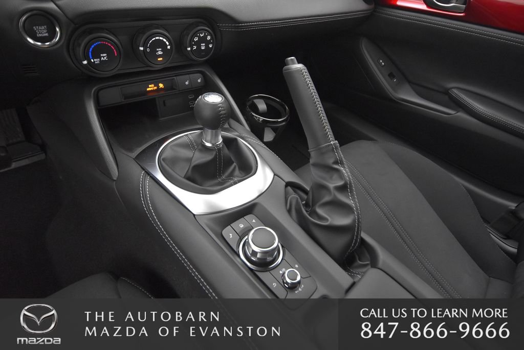 New 2026 MAZDA MX-5 Miata Club w/ Weather Package RWD image 33