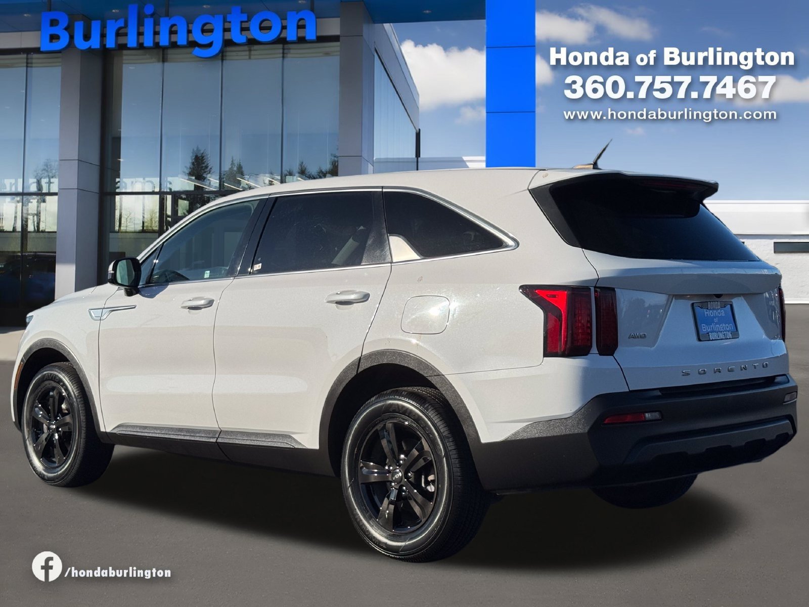 Used 2022 Kia Sorento LX AWD/4WD image 4