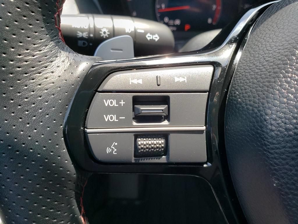 Certified 2025 Acura ADX A-Spec AWD/4WD image 17