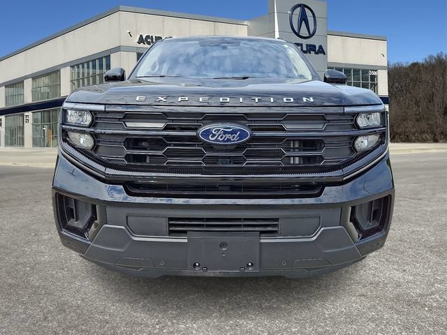 Used 2025 Ford Expedition Max Active AWD/4WD image 2