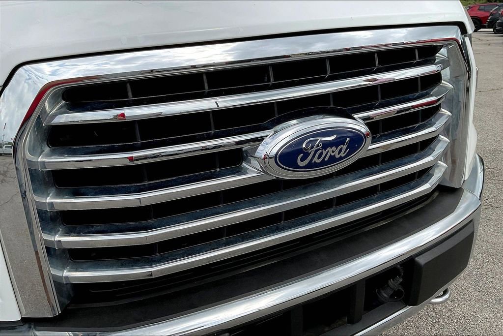 Used 2017 Ford F150 XLT w/ Equipment Group 302A Luxury image 30