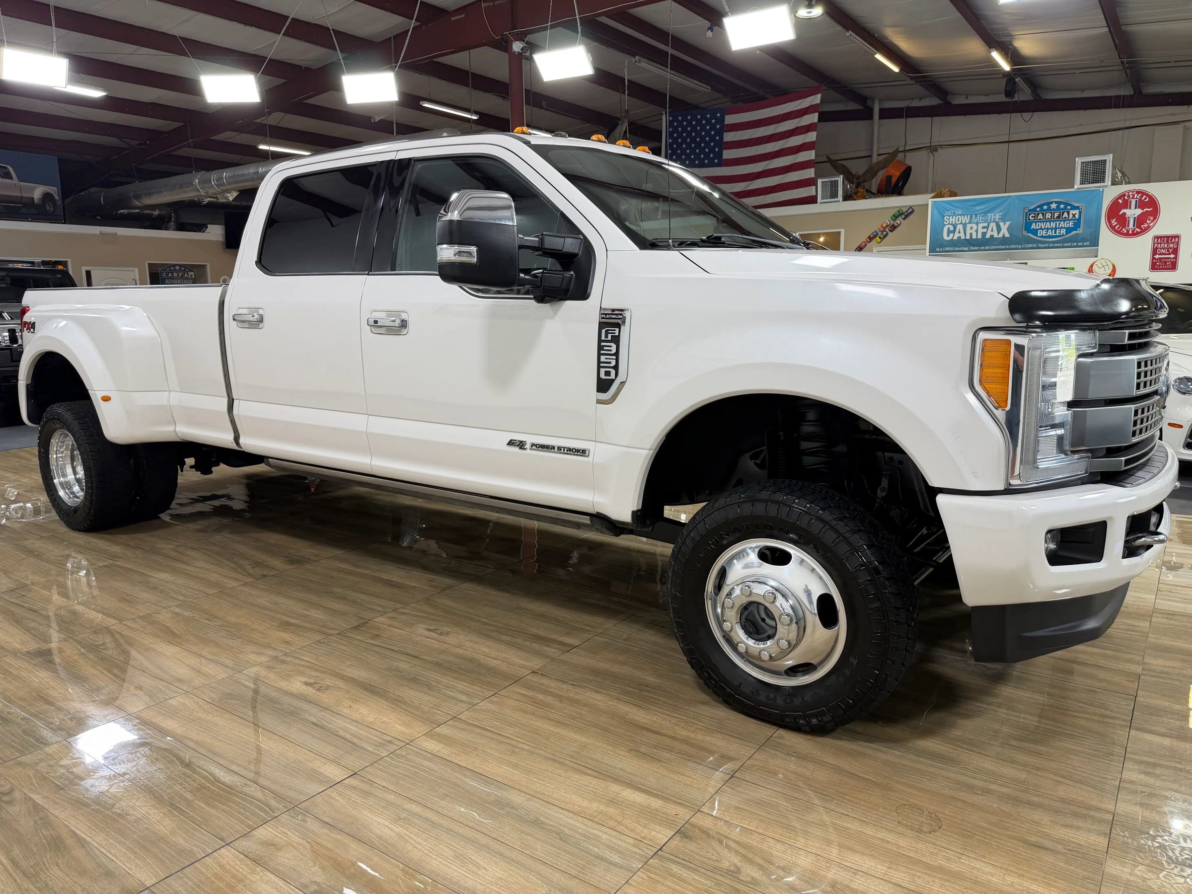 Used 2018 Ford F350 Platinum w/ Platinum Ultimate Package AWD/4WD image 3