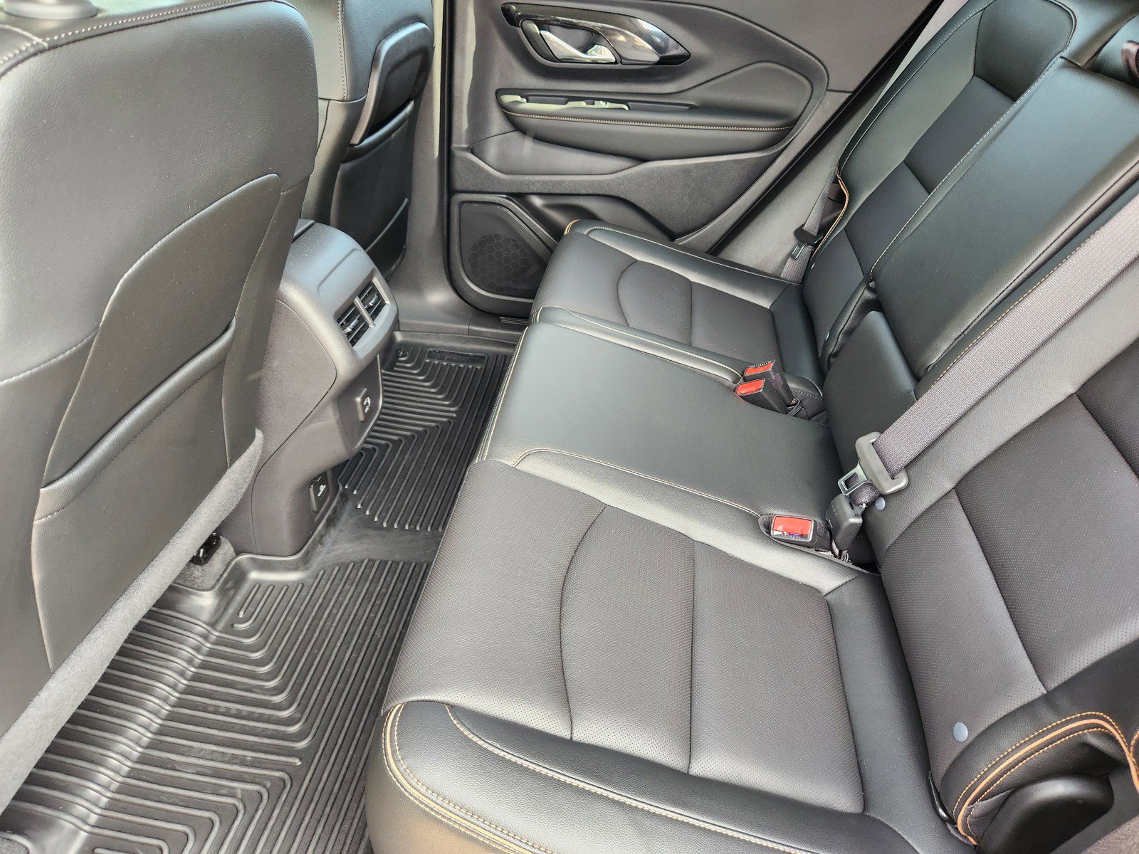 Certified 2024 GMC Terrain AT4 w/ Infotainment Package II image 13