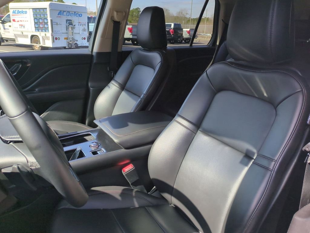Used 2023 Lincoln Aviator 2WD image 20