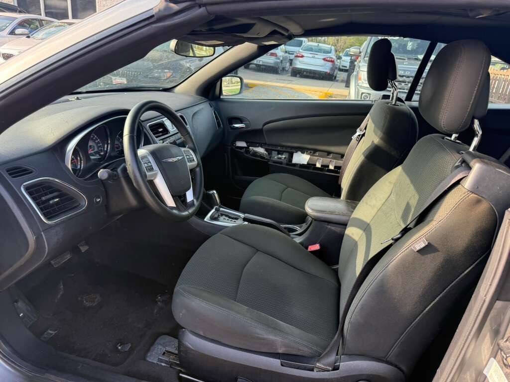 Used 2012 Chrysler 200 Touring image 11