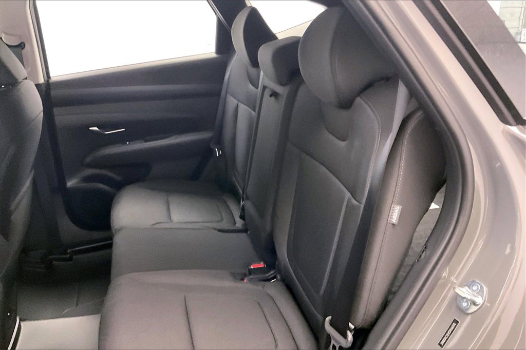 New 2025 Hyundai Tucson SE image 10