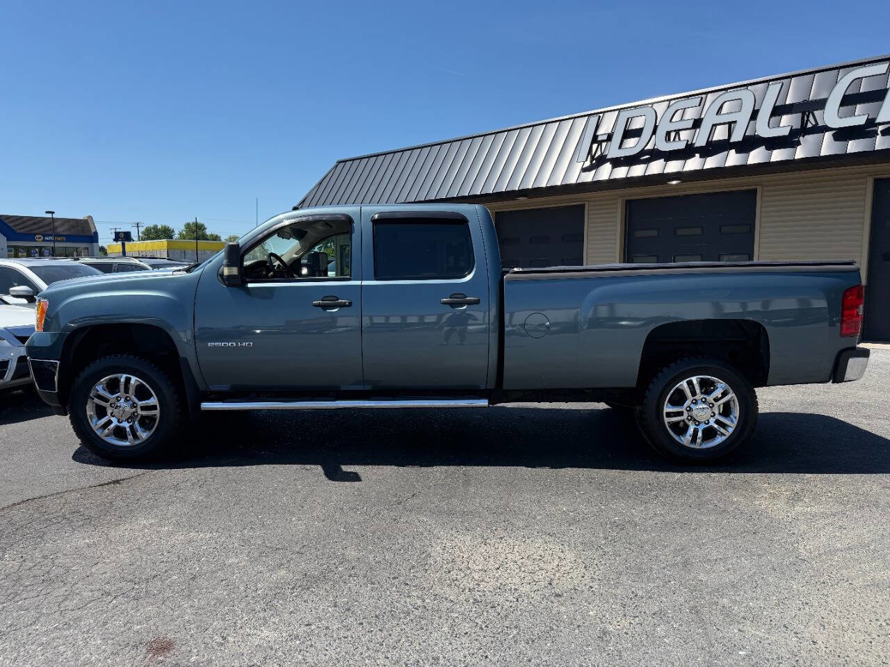 Used 2014 GMC Sierra 2500 W/T w/ Work Truck Preferred Package AWD/4WD image 8