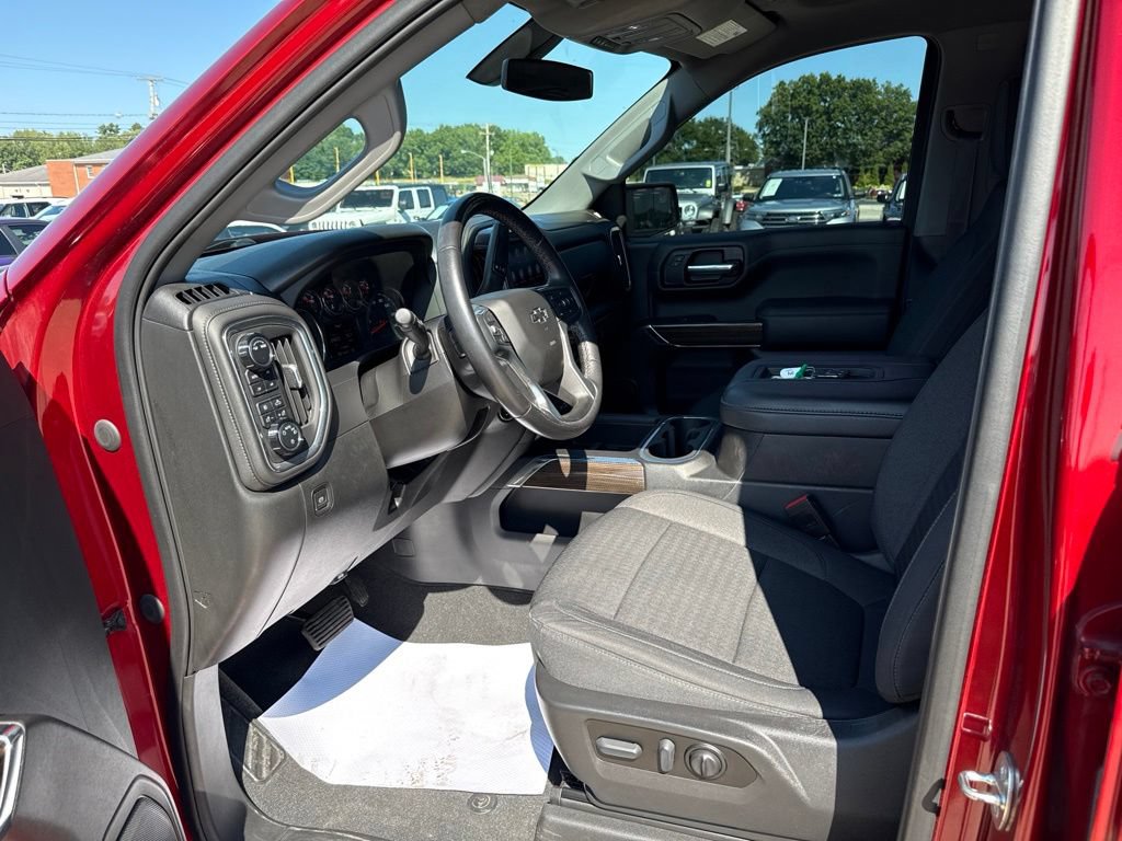 Used 2021 Chevrolet Silverado 1500 LT Trail Boss w/ Bed Protection Package AWD/4WD image 24