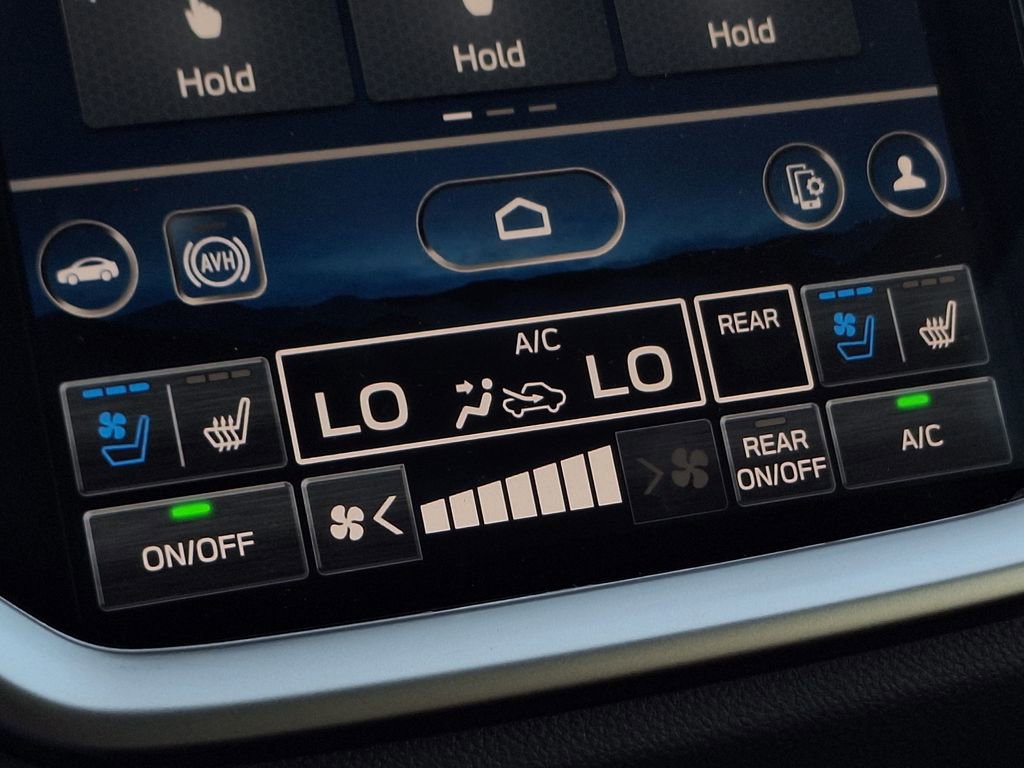 Used 2023 Subaru Ascent Touring AWD/4WD image 25
