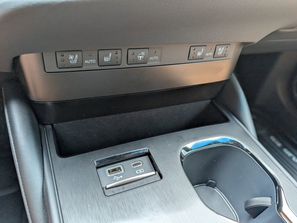 Used 2025 Lexus ES 350 w/ Premium Package image 21