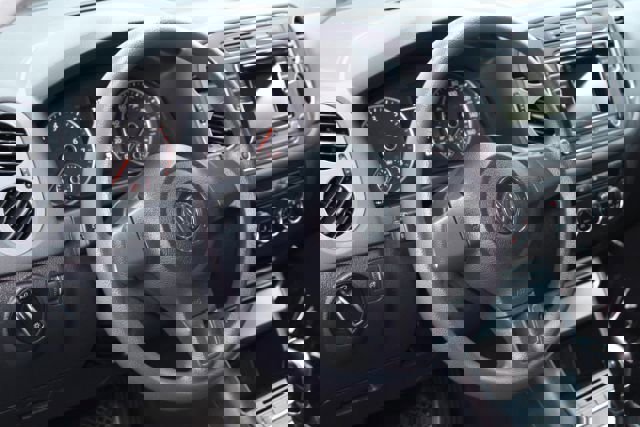 Used 2017 Volkswagen Tiguan Limited w/ Alloy Wheels Package image 11