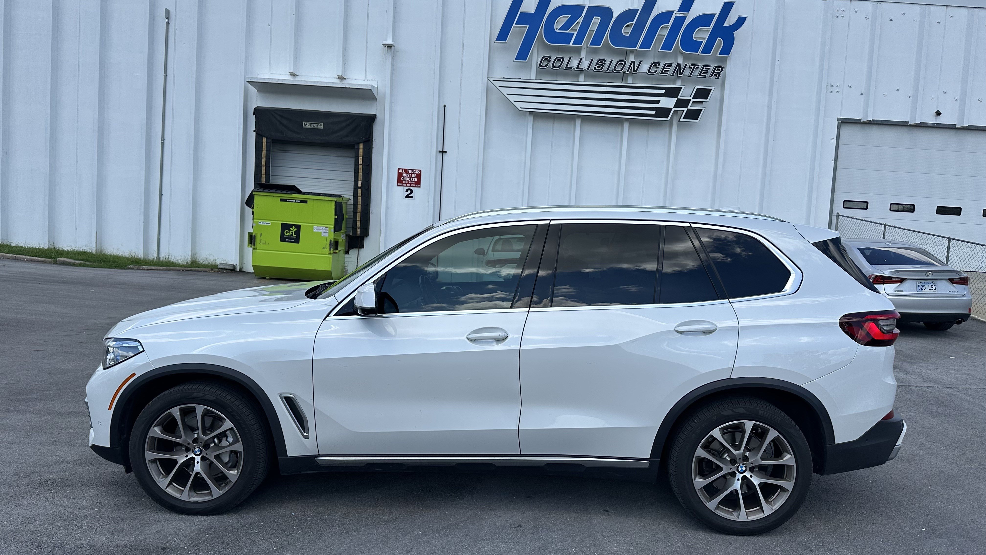 Used 2022 BMW X5 xDrive40i w/ Executive Package AWD/4WD image 7
