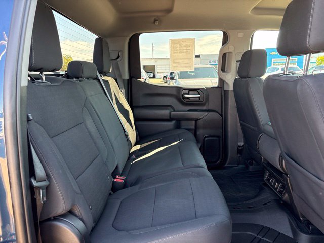 Used 2022 Chevrolet Silverado 1500 LT AWD/4WD image 39