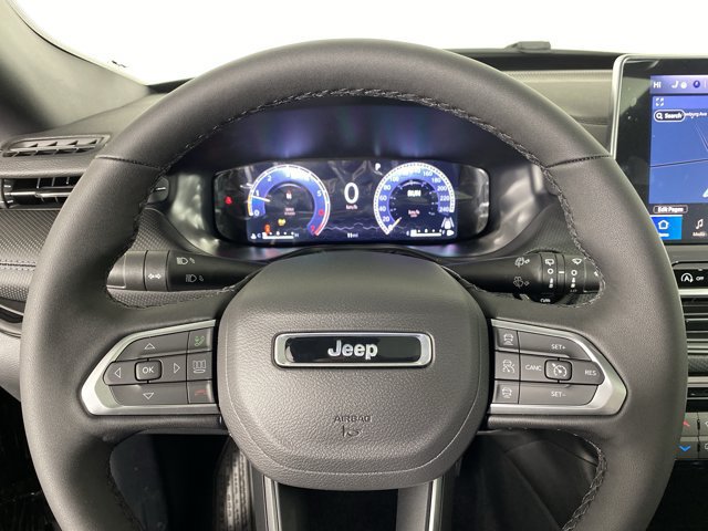 New 2026 Jeep Compass Limited w/ Sun, Sound & Navigation Group AWD/4WD image 20