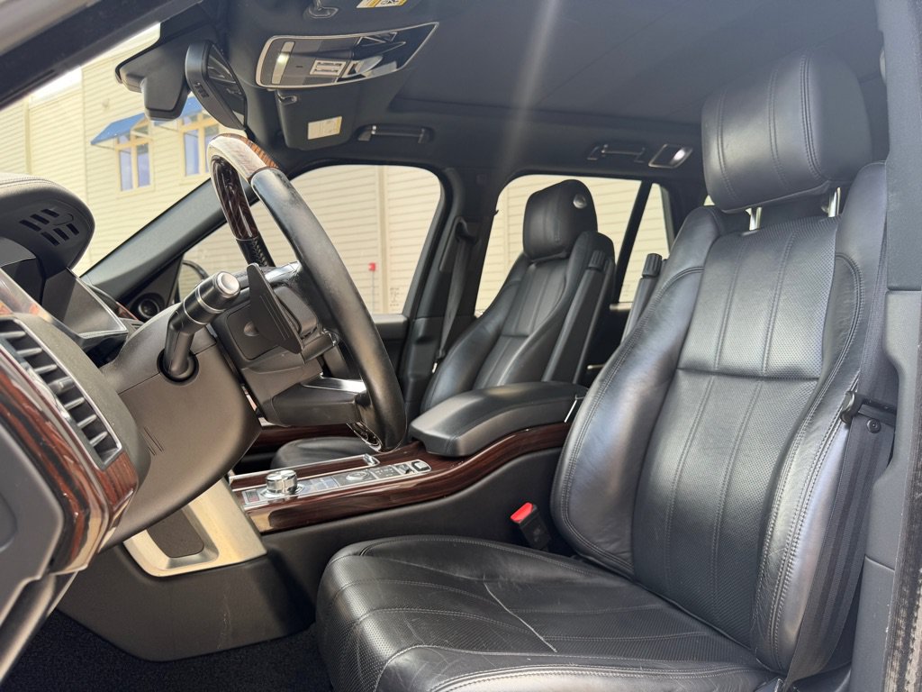 Used 2014 Land Rover Range Rover HSE AWD/4WD image 11