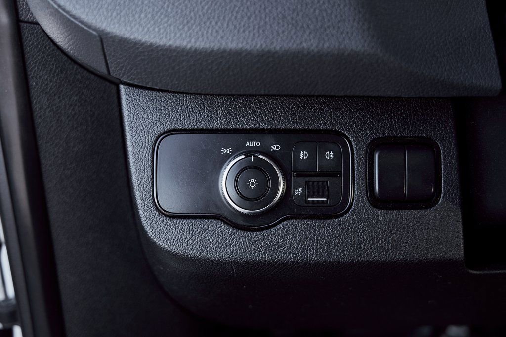 Used 2019 Mercedes-Benz Sprinter 144 image 46