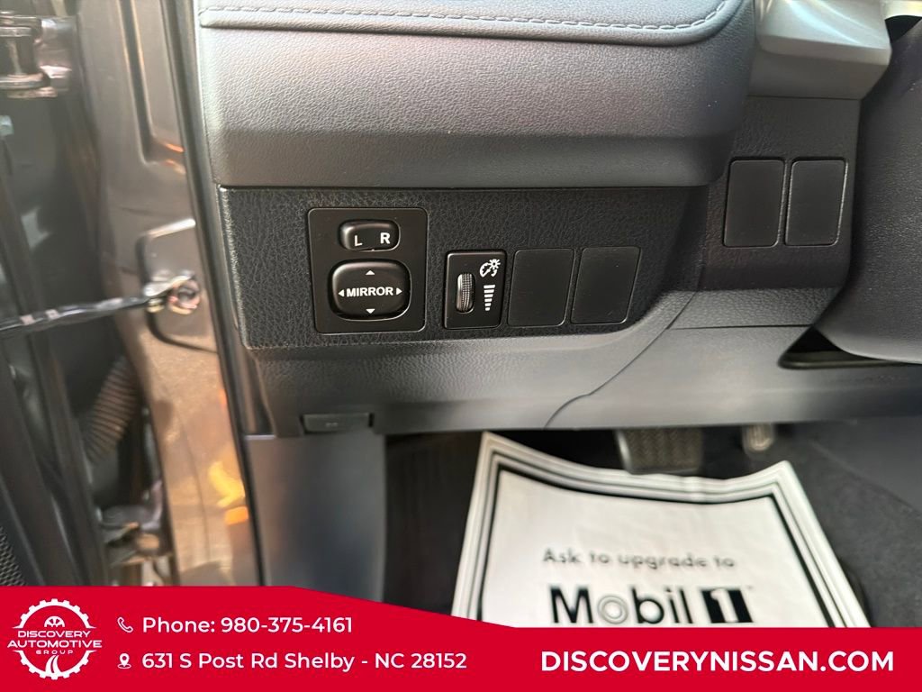 Used 2016 Toyota RAV4 LE image 15