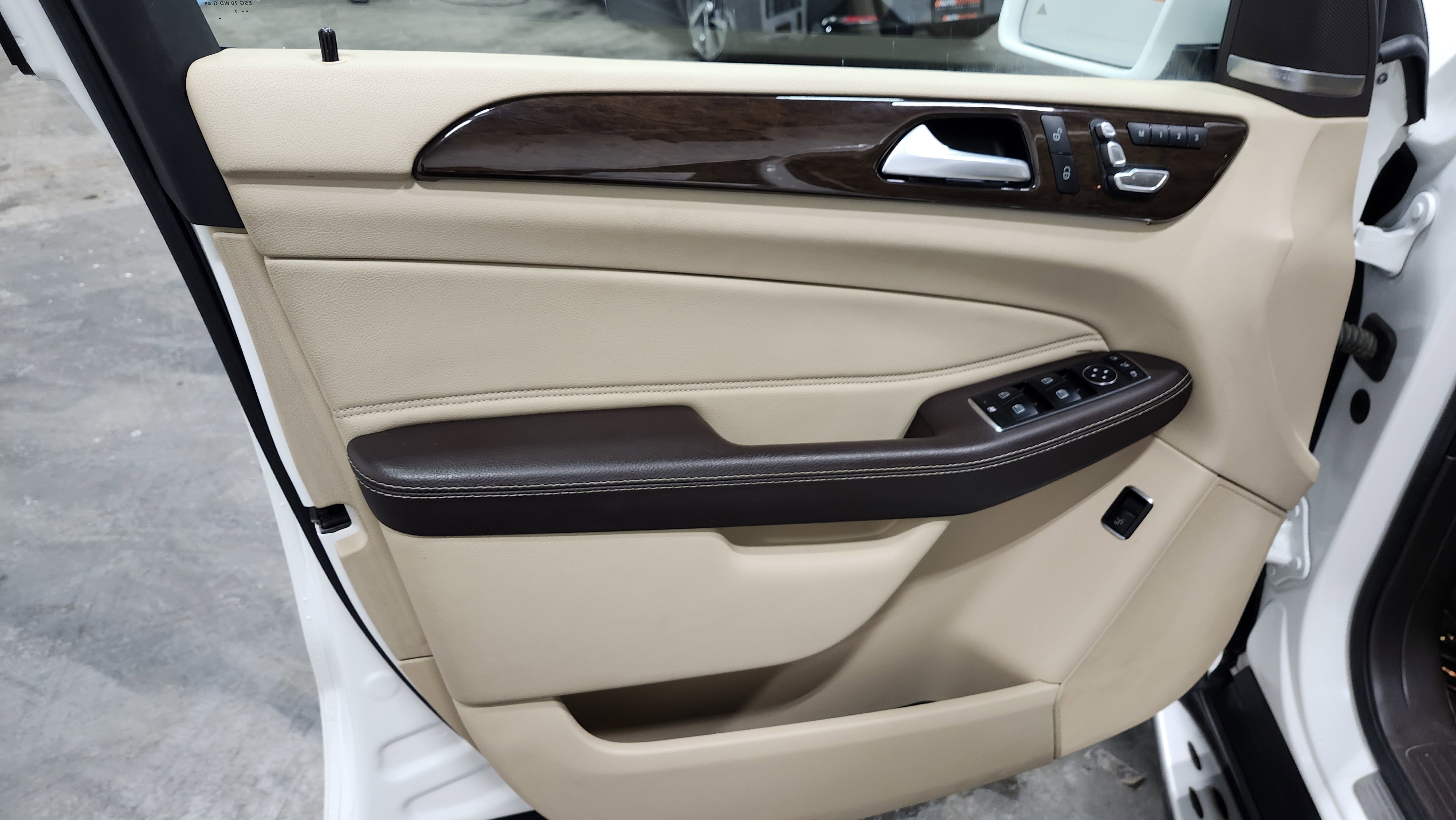 Used 2017 Mercedes-Benz GLE 350 4MATIC image 29