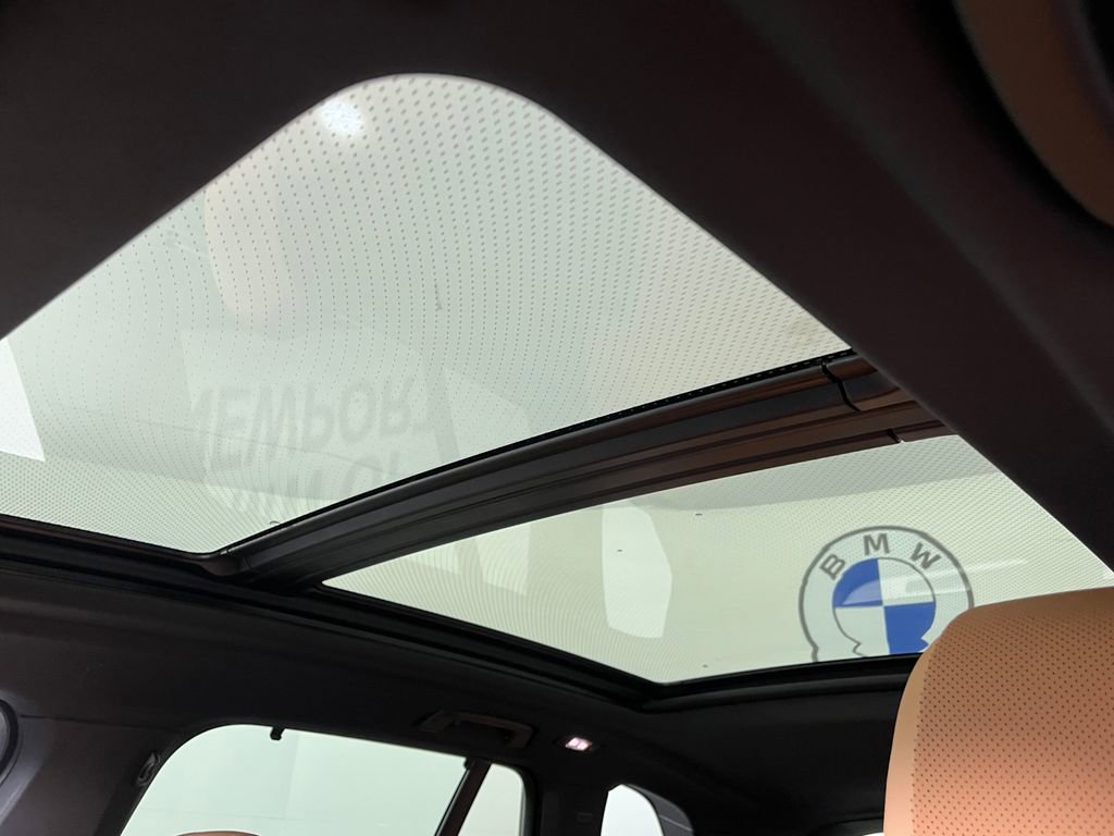 Certified 2026 BMW X5 xDrive50e w/ Executive Package image 31