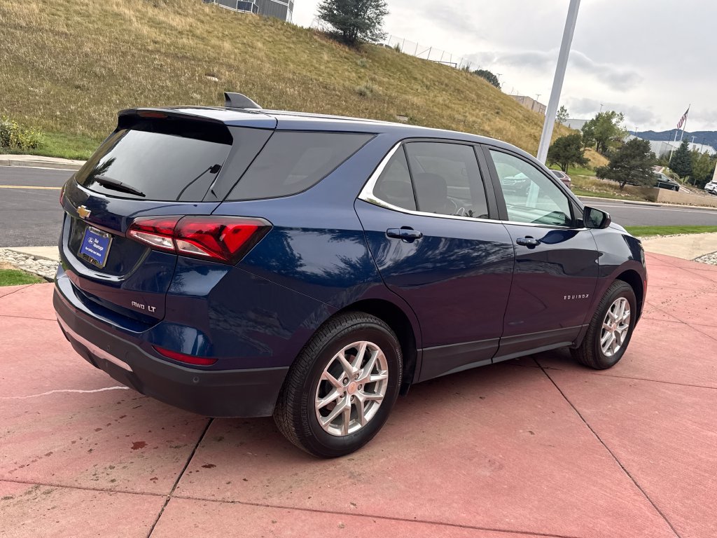 Used 2022 Chevrolet Equinox LT AWD/4WD image 9