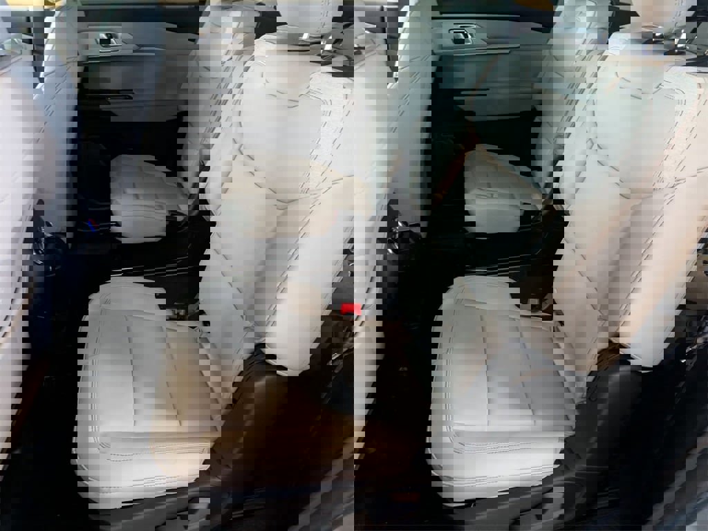 New 2026 Ford Explorer Active w/ Active Comfort Package image 17