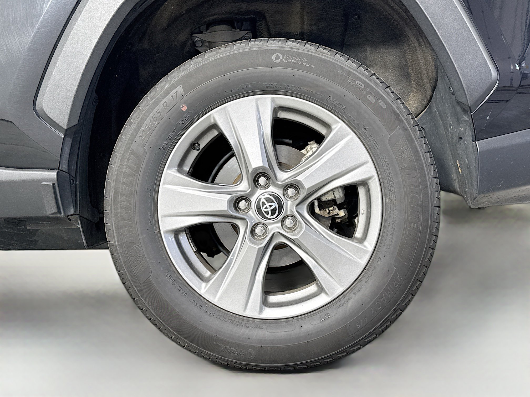 Certified 2025 Toyota RAV4 XLE AWD/4WD image 30