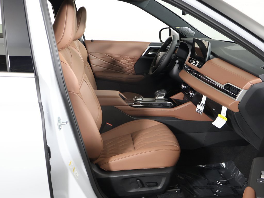 New 2026 Mitsubishi Outlander SEL image 32