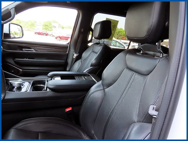 Used 2022 Jeep Wagoneer Series II AWD/4WD image 15