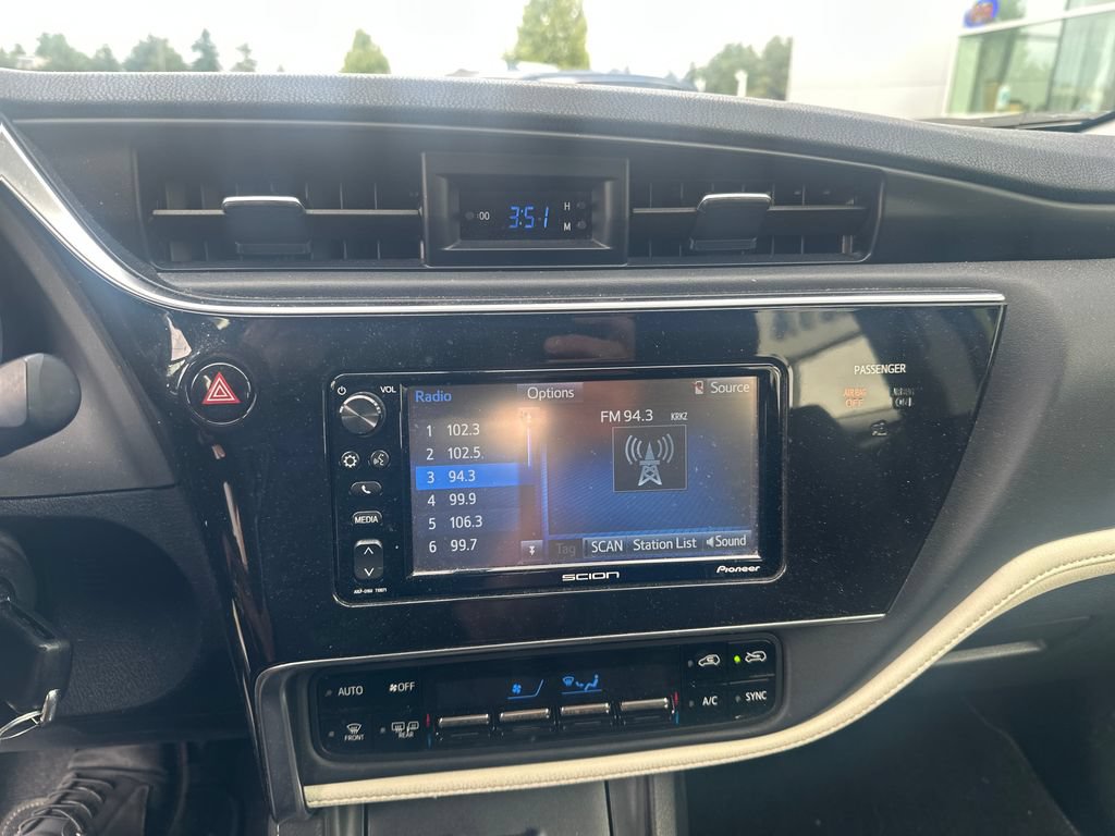 Used 2016 Scion iM FWD image 17