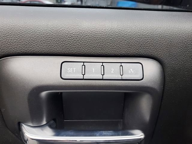 Used 2017 Chevrolet Silverado 1500 High Country image 16