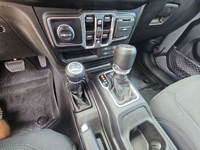 Used 2023 Jeep Wrangler Unlimited image 15