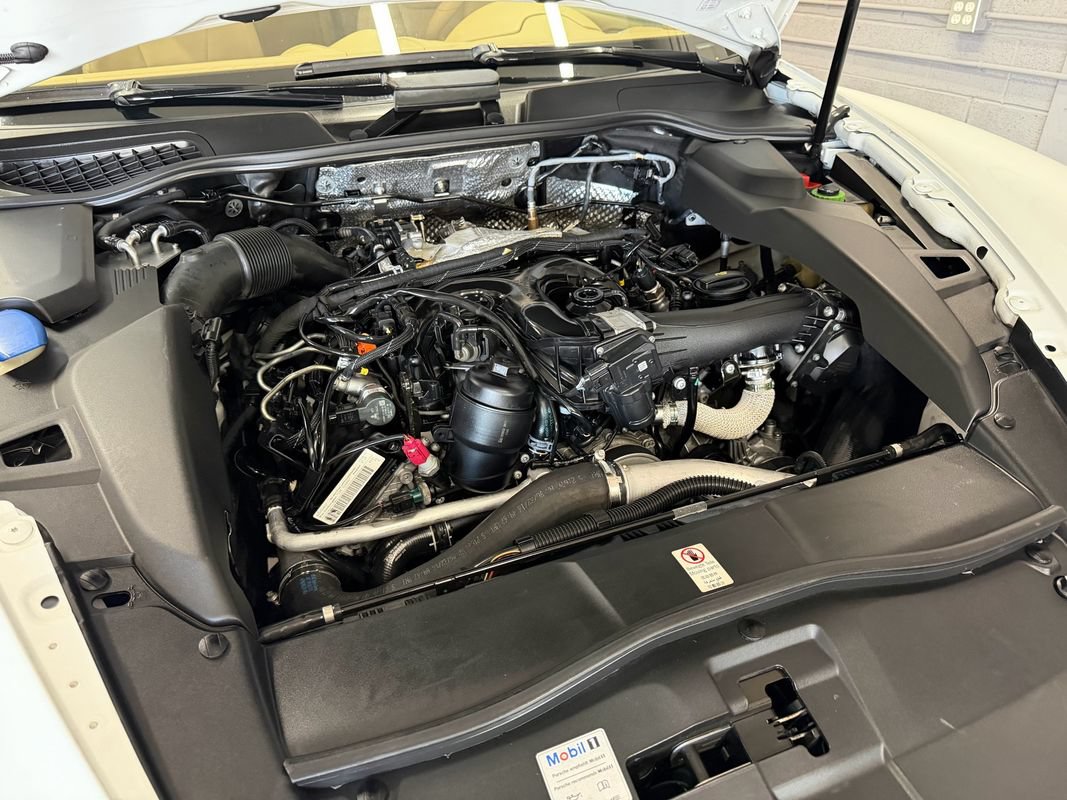 Used 2014 Porsche Cayenne Diesel AWD/4WD image 32