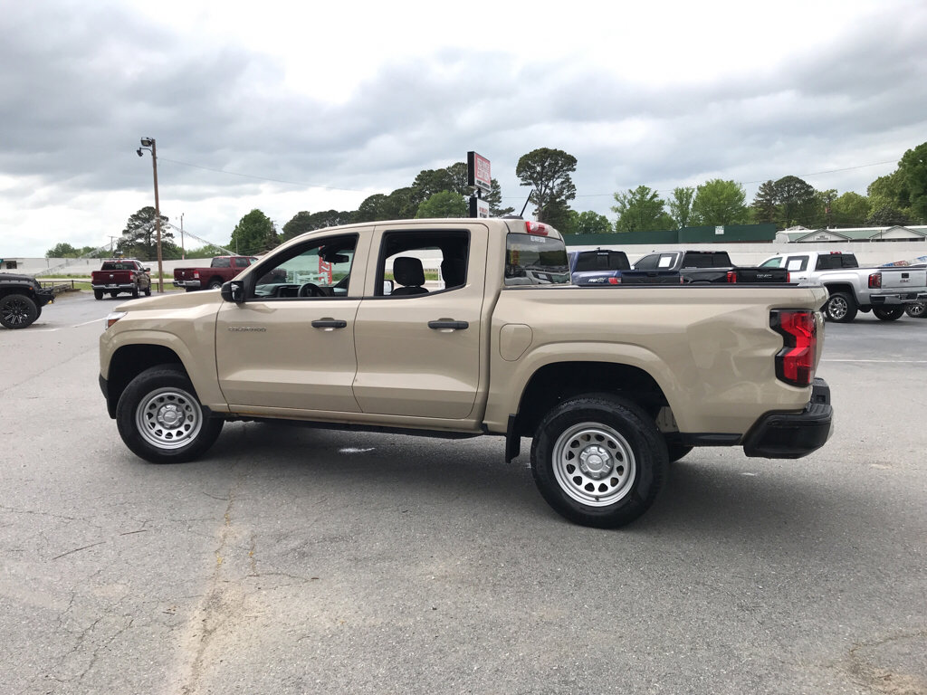 Used 2023 Chevrolet Colorado W/T image 7
