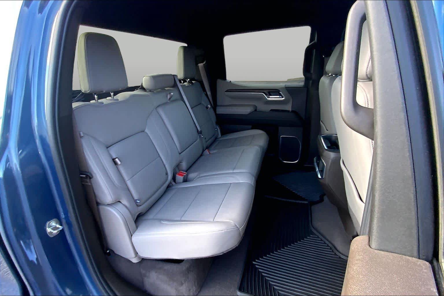Used 2024 GMC Sierra 1500 SLT w/ SLT Convenience Package AWD/4WD image 20