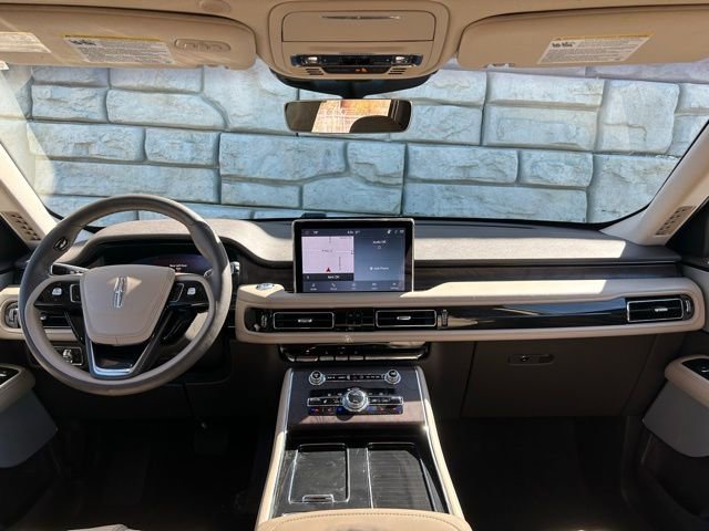 Used 2024 Lincoln Aviator Reserve w/ Equipment Group 201A image 10