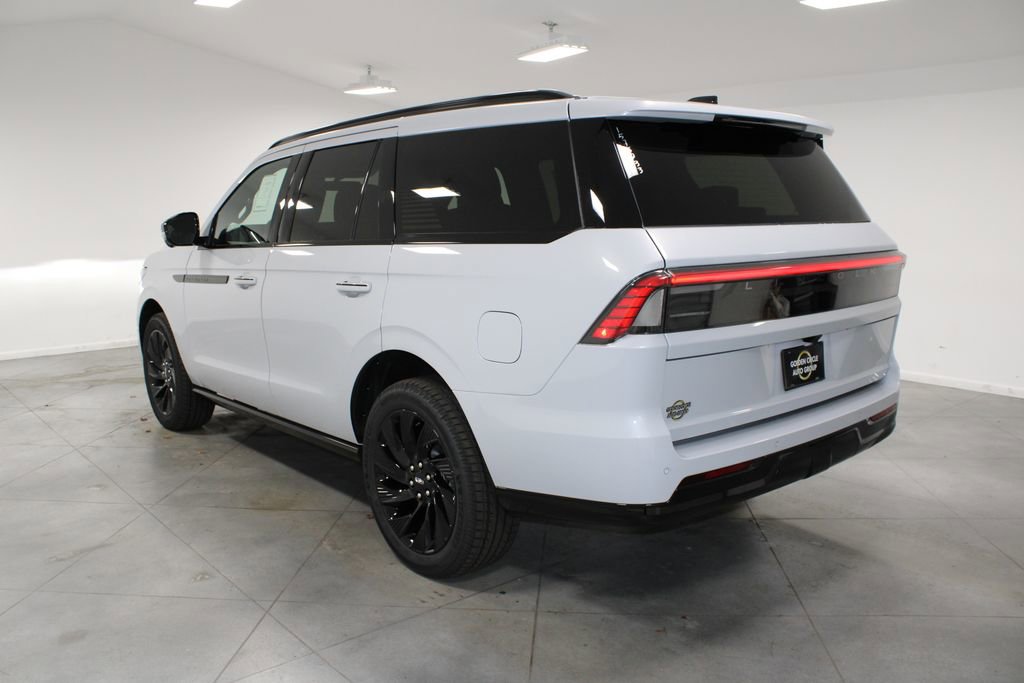 New 2025 Lincoln Navigator Reserve w/ Jet Appearance Package image 6